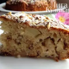 фото рецепта Медово-яблочный пирог с орехами