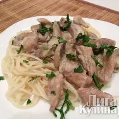 фото рецепта Жаркое из индейки с грибами