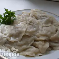 фото рецепта Вареники с картошкой и салом