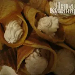 фото рецепта Вафельные трубочки с кремом