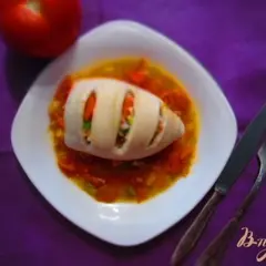 фото рецепта Кальмар фаршированный рисом и овощами