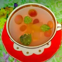 фото рецепта Компот из груш с клюквой