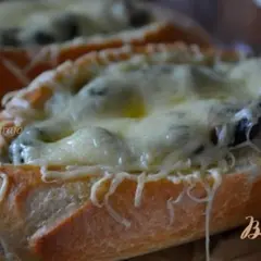 фото рецепта Горячие бутерброды со шпинатом и ветчиной