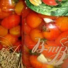 фото рецепта Помидоры черри с хвостиками маринованные
