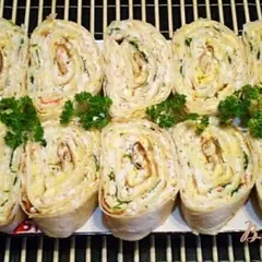 фото рецепта Рулет из лаваша с крабовыми палочками