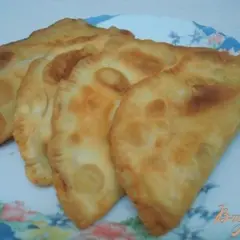 фото рецепта Чебуреки (тесто в хлебопечке)