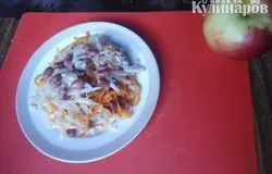Салат из редьки и фасоли готов. Приятного аппетита!
