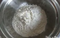 Берем 3 ст.ложки муки