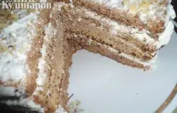 А утром мы пили чай. Торт получился очень вкусным. Дети сказали: "Язык проглотишь".  Но для праздничного стола торт надо дополнительно украсить.  Очень вкусно!