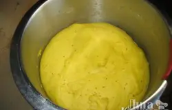 Тесто должно подняться хотя бы 1 раз, лучше 2.