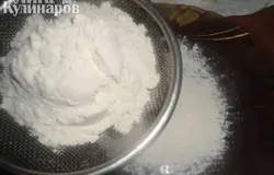Просеять муку.