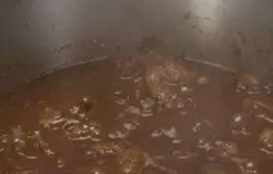 Оставьте готовиться пока не загустеет, приблизительно 2 часа.