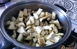 Добавляем баклажан.