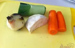 Овоши добавляем к мясу и варим до готовности