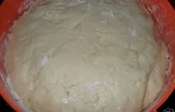 Тесто должно хорошо увеличиться в размере.