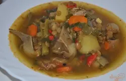 Готово! Варить суп на медленном огне под крышкой до готовности чечевицы и картофеля. Приятного аппетита!