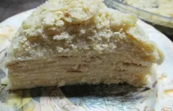 Торт должен настояться часов 6. Это я уже разрезала через 2 часа.
