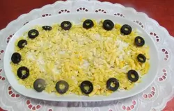 Готово! Я украсила оливками. Приятного аппетита!