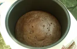 Готов бисквит. Остуживаем.
