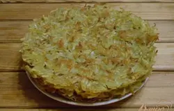 Пережариваем весь картофель.