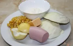 Для начала приготовления данного салата нам понадобиться подготовить продукты.