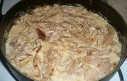 Тушу на слабом огне под крышкой.
