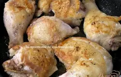 Обжарить с 2х сторон на растительном масле.