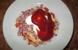 Все смешать с кетчупом и майонезом.
