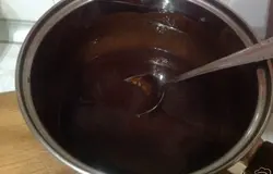 Плитку шоколада растопить