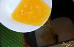 ...растопленное и остывшее сл.масло