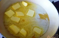 Растопить сливочное масло
