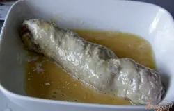 затем - в яйце,