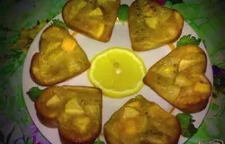 Готово! Готовые кексы выложить на блюдо и украсить листиками мяты.