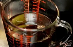 Заварить сухофрукты , апельсиновую цедру с чаем на ночь.