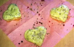 Готово! Выпекайте кексики до готовности. Выложите.