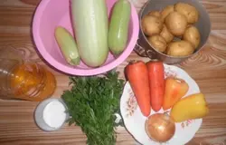 Для начала все овощи помыть