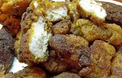 Готово! Готовые макчикены очень вкусные как горячими так и холодными. Особенно они хороши со сладким кетчупом. Кушайте на здоровье!=)