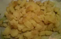 Картофель кубиком.