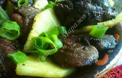 Готово! Подавать вкусно с отварным рисом.Приятного аппетита !