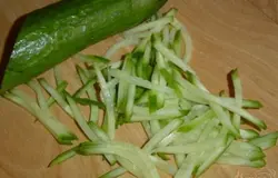 также поступаем с огурцами