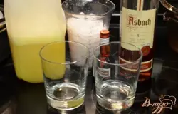 Подготовим все для коктейля.