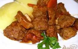 Готово! Подавать с картофелем или любым гарниром на Ваш вкус. Приятного аппетита!
