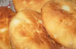 Готово! Подаем горячие, ароматные пироги к столу! Приятного аппетита!