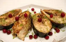 Готово! Подаём посыпав укропом и клюквой.
