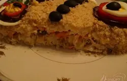 Готово! А вот и салат в разрезе.Приятного аппетита!
