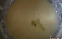 влить масло, хорошо перемешать.