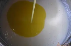 и растопленное сливочное масло, перемешать.