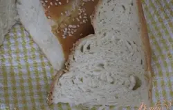 Готово! Вкусный слоеный хлеб, в меру соленый, НО ОЧЕНЬ вкусный!!! Берем муку и быстро на кухню печь!!!!!Приятного аппетита!!!!