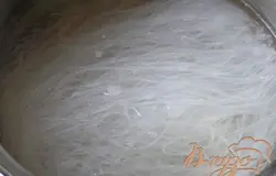 Фунчозу отварить как указано на упаковке.
