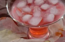 Затем разлить по бокалам.